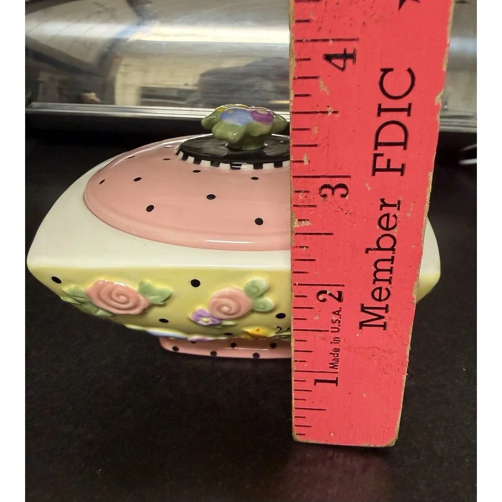 1999 Vintage Mary Englebreit Ceramic Covered Square Trinket/Candy Dish